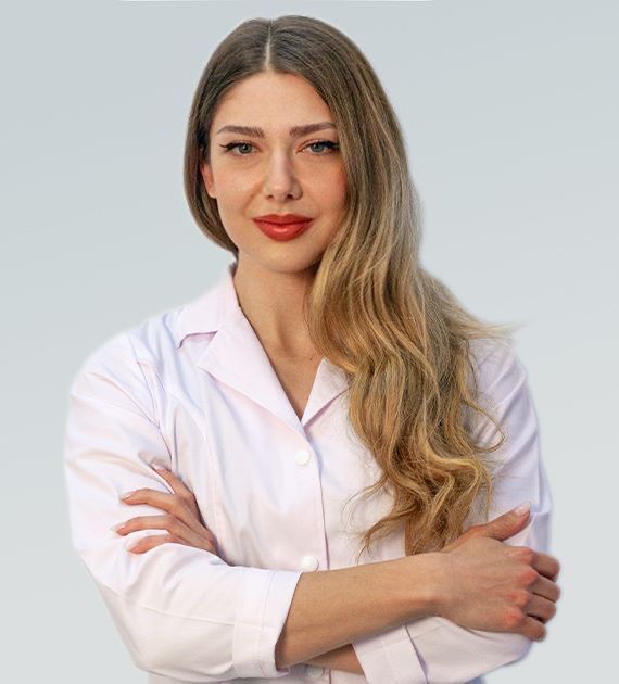Dr. Iulia Cirstoc